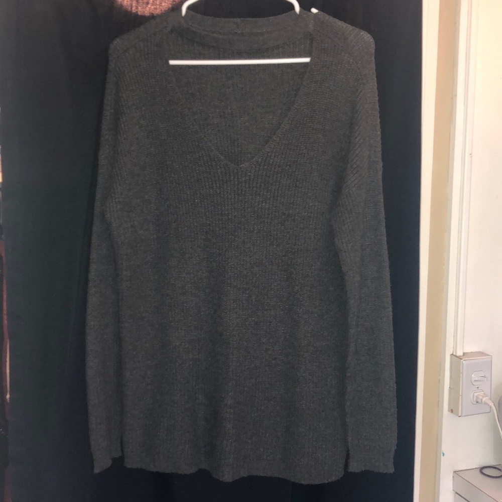 American Eagle dark grey v neck sweater
